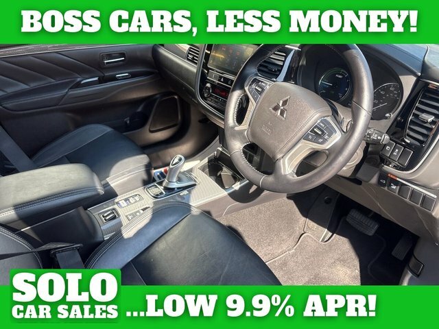Mitsubishi Outlander Phev 4H White #15