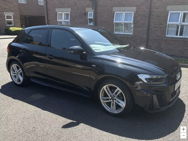 Audi A1 1.0 Tfsi 25 S Line Sportback S Tronic E Black #4
