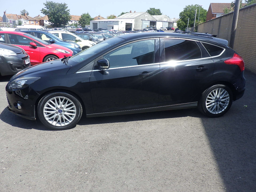 Ford Focus Zetec Navigator T #6