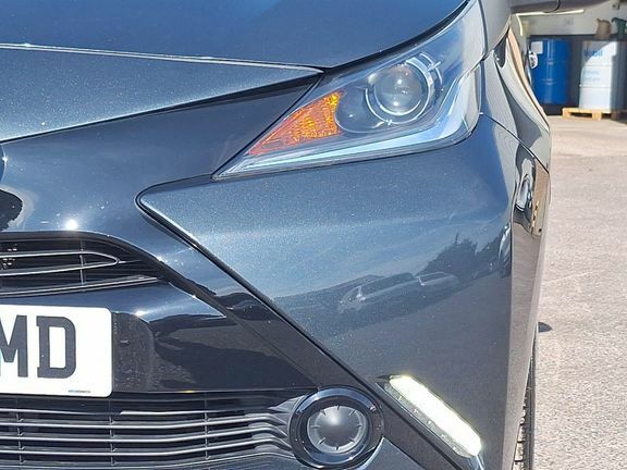 Toyota Aygo X Aygo X-style Vvt-i Silver #16