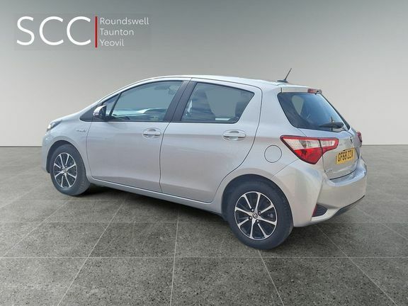 Toyota Yaris Icon Tech 1.5 Hybrid Y12JHH Silver #4