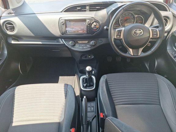 Toyota Yaris 1.5 Hybrid Sport Cvt Grey #10
