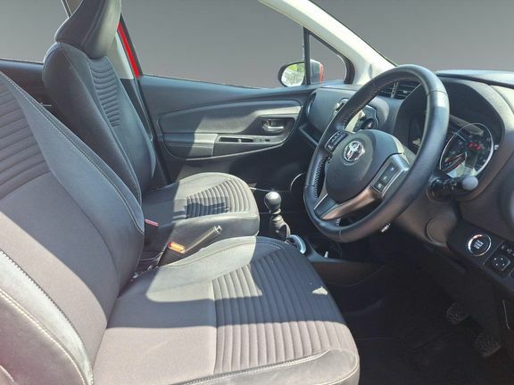 Toyota Yaris 1.5 Hybrid Sport Cvt Grey #9