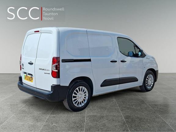 Toyota Proace City Icon L1 Ev 50Kw 11Kw Obc 800Kg White #6