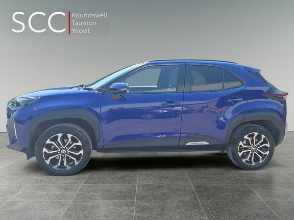 Toyota Yaris Cross Design Fwd Blue #3