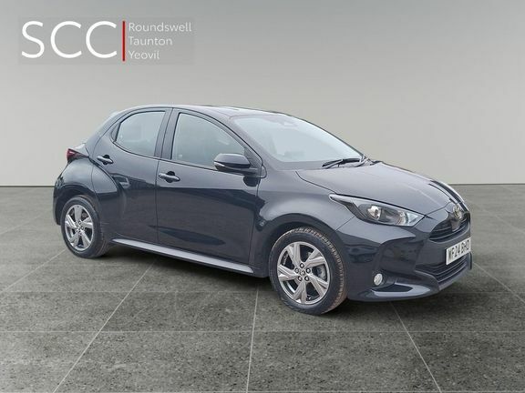 Toyota Yaris Icon Black
