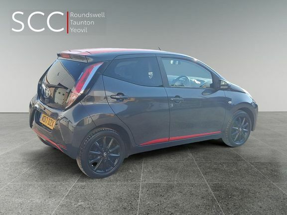 Toyota Aygo X X-press Man Grey #6
