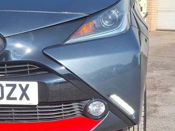 Toyota Aygo X X-press Grey #16