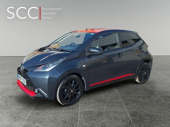 Toyota Aygo X X-press Man Grey #2