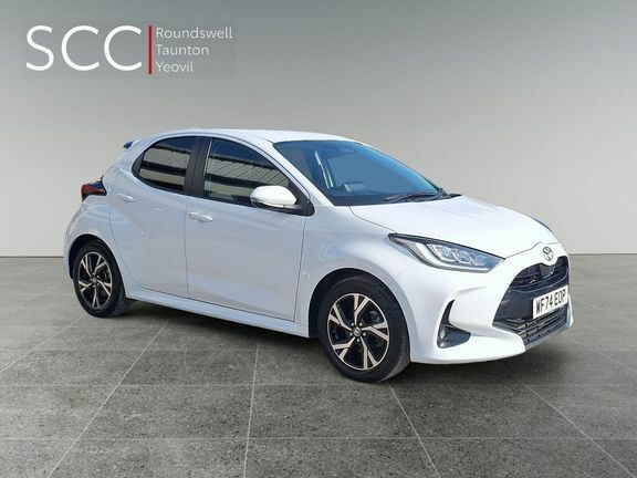 Toyota Yaris Design White