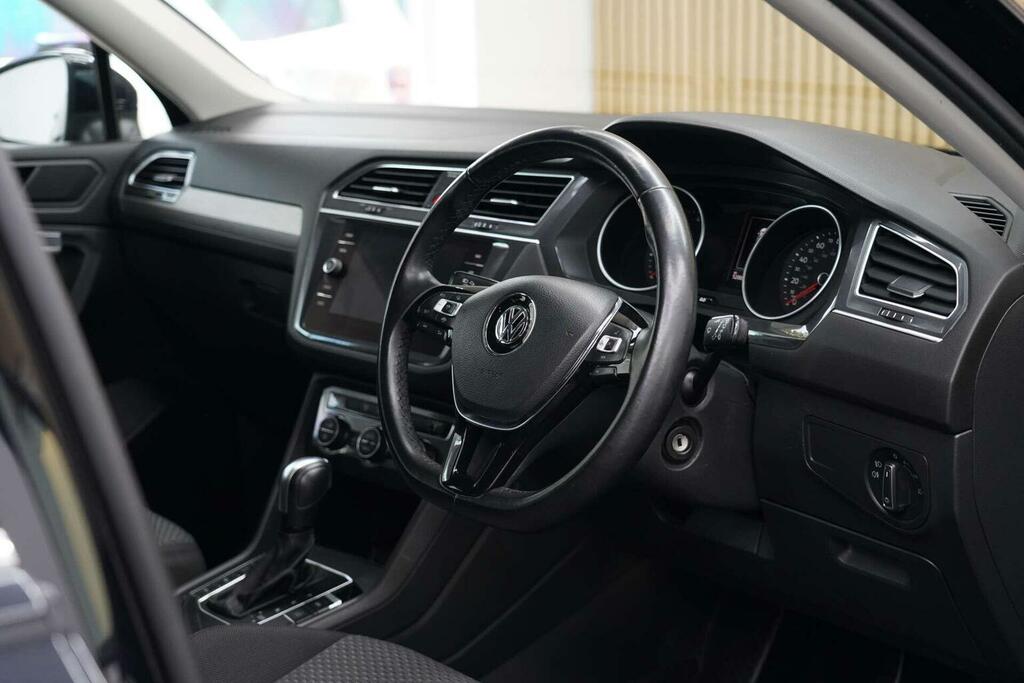 Volkswagen Tiguan Allspace Suv 1.5 Tsi Evo Match Dsg Euro 6 Ss 20217 LM70HPN Black #2