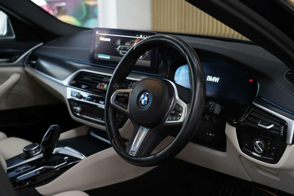 BMW 5 Series Estate 2.0 530E 12Kwh M Sport Touring Steptronic E LB23MRO Black #3