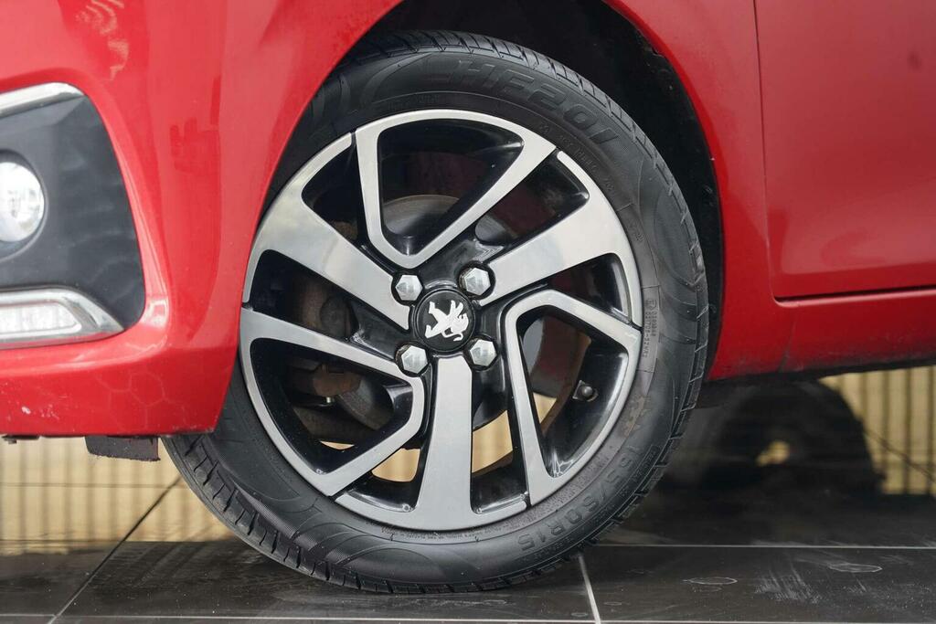 Peugeot 108 1.2 Puretech Allure Euro 6 Red #2