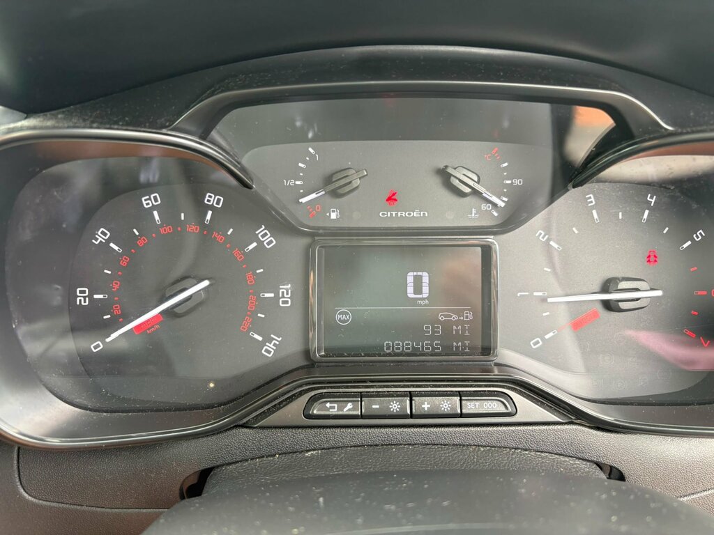 Citroen C3 1.2 Puretech Feel Hatchback Euro Green #3