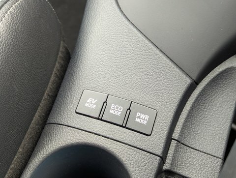 Toyota Auris 1.8 Hybrid Excel Tss Cvt Red #26