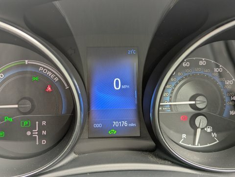 Toyota Auris 1.8 Hybrid Excel Tss Cvt Red #17