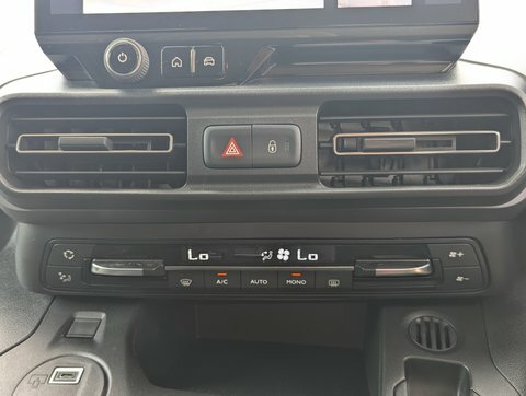 Vauxhall Combo Life Mpv White #22