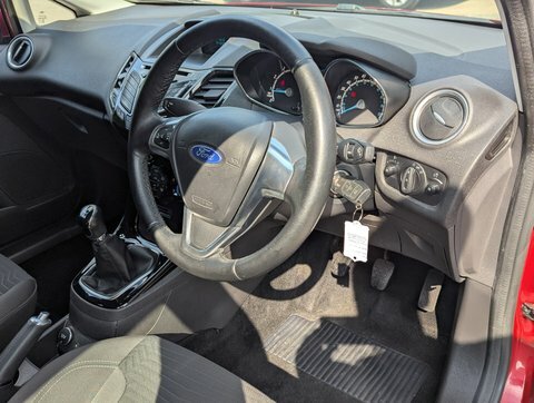 Ford Fiesta Ford Fiesta Zetec 1.25 82 Zetec  #13