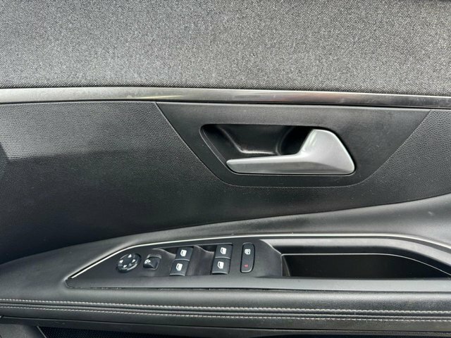 Peugeot 5008 1.2 Puretech Gt Line Premium Suv Eat Eu #21