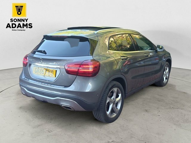 Mercedes-Benz GLA Class 2.1 Gla200d Sport Premium Plus Suv 7G GK68FKO Grey #3