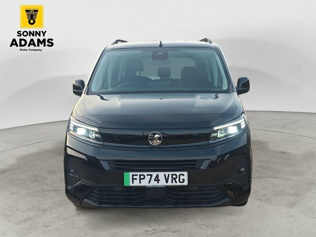 Vauxhall Combo-e Life 52Kwh Design XL Mpv 11 Black #2