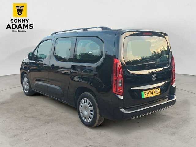 Vauxhall Combo-e Life 52Kwh Design XL Mpv 11 Black #6