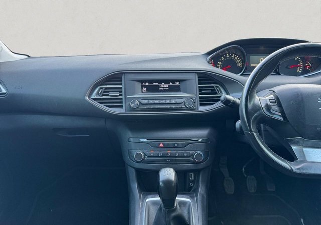 Peugeot 308 Active Silver #9