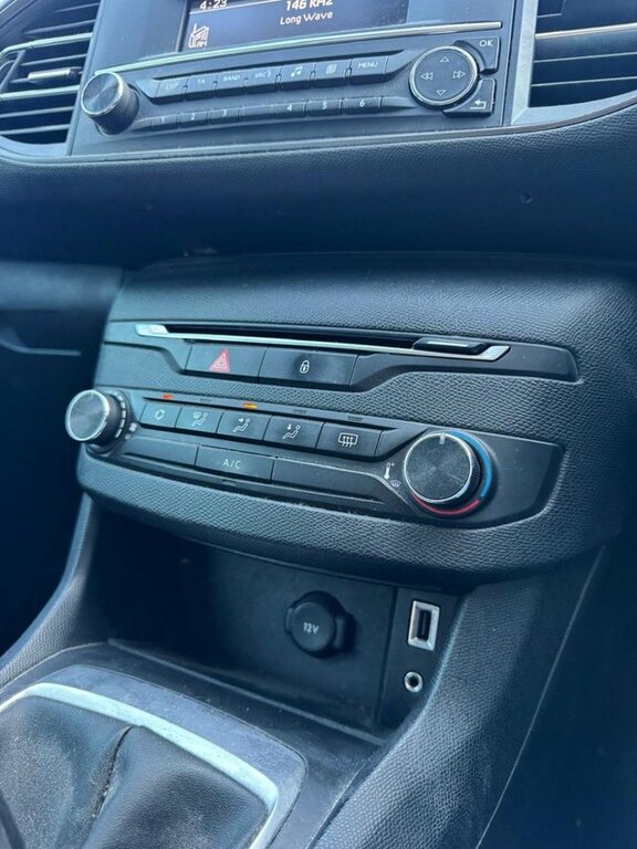 Peugeot 308 Active Silver #18