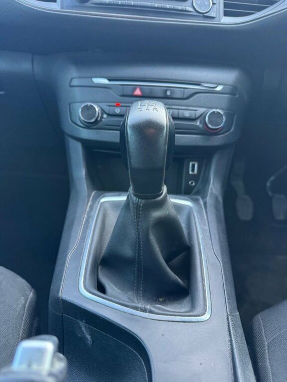 Peugeot 308 Active Silver #29