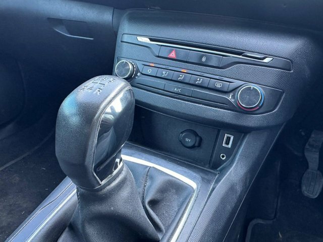 Peugeot 308 Active Silver #19
