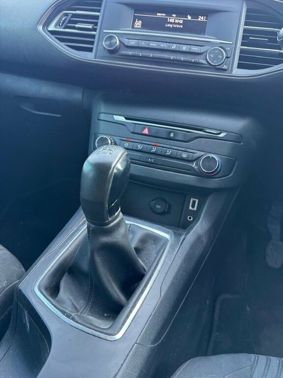 Peugeot 308 Active Silver #31