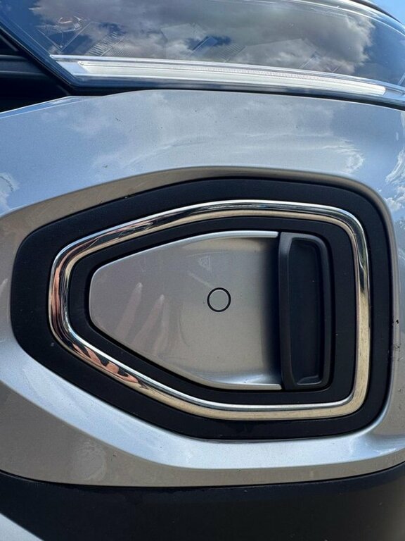 Volkswagen T-Roc Life Grey #37