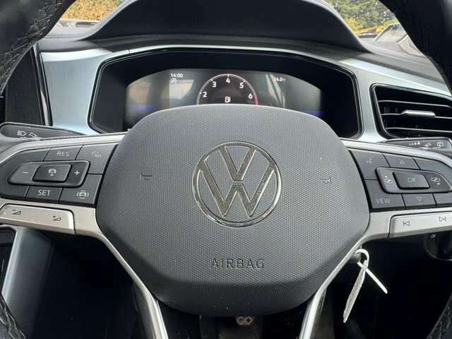 Volkswagen T-Roc Life Grey #16