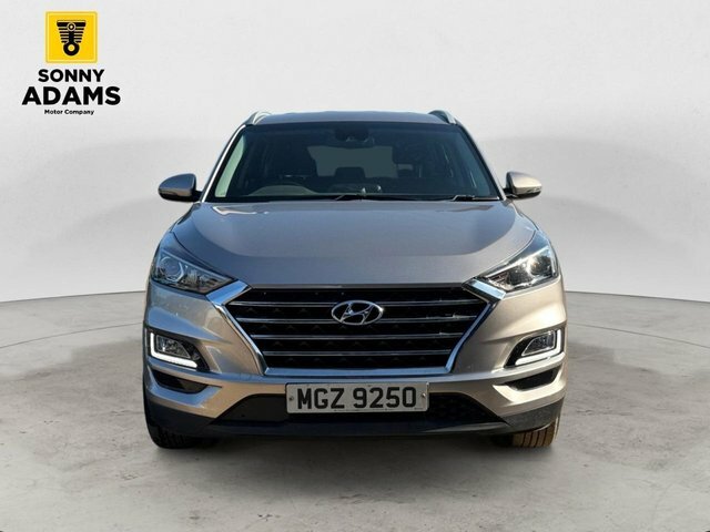 Hyundai Tucson 1.6 Gdi Se Nav Suv Euro 6 S S White #2