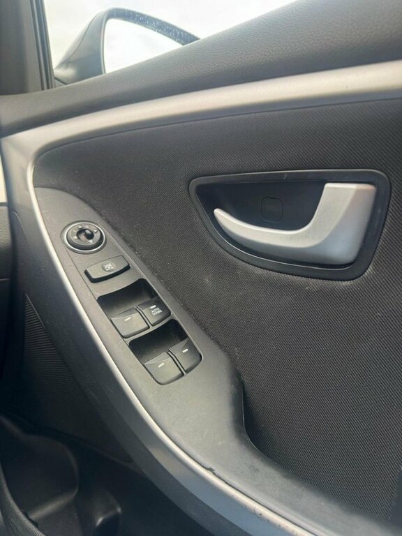 Hyundai I30 Crdi Active Blue Drive Silver #17