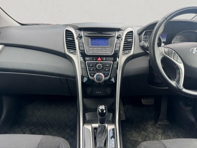 Hyundai I30 Crdi Active Blue Drive Silver #37