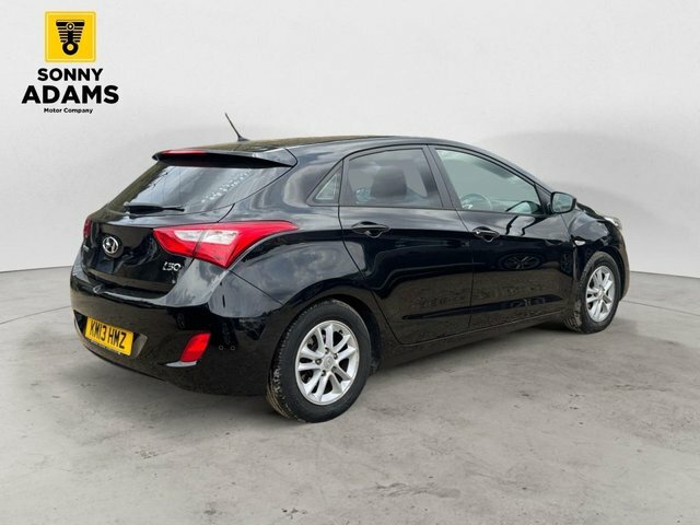 Hyundai I30 1.6 Active Hatchback Euro 5 120 P Black #4