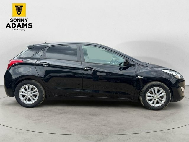 Hyundai I30 1.6 Active Hatchback Euro 5 120 P Black #3