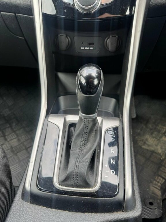Hyundai I30 Crdi Active Blue Drive Silver #19