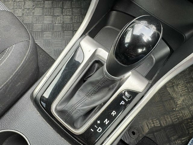 Hyundai I30 Crdi Active Blue Drive Silver #21