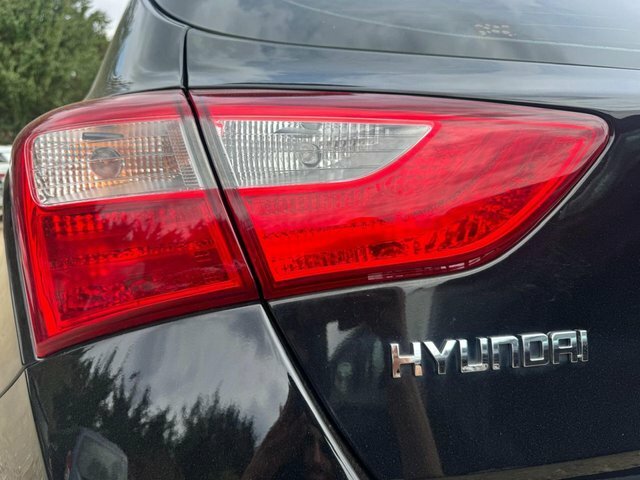Hyundai I30 Crdi Active Blue Drive Silver #32