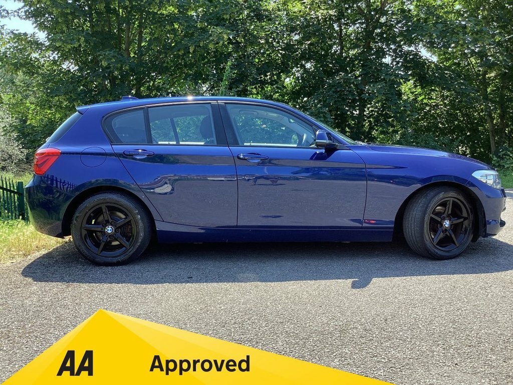 BMW 1 Series 1.5L Se DT68NXW Blue #3