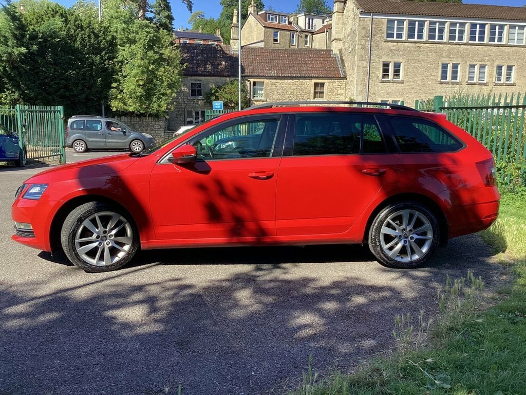 Skoda Octavia 1.6L Se L RX19HPY Red #5