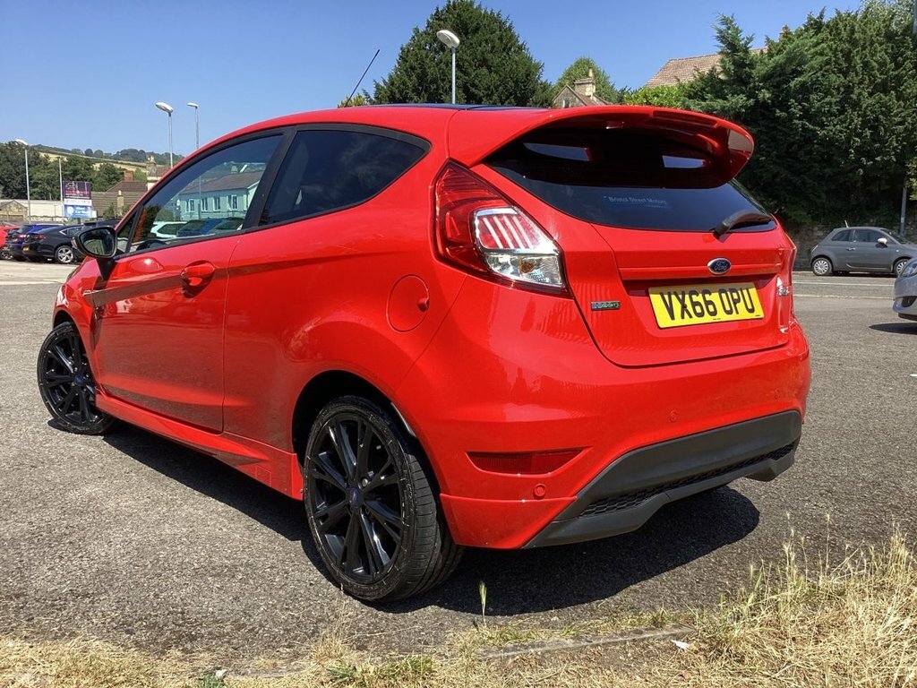 Ford Fiesta 1L Zetec S VX66OPU Red #6