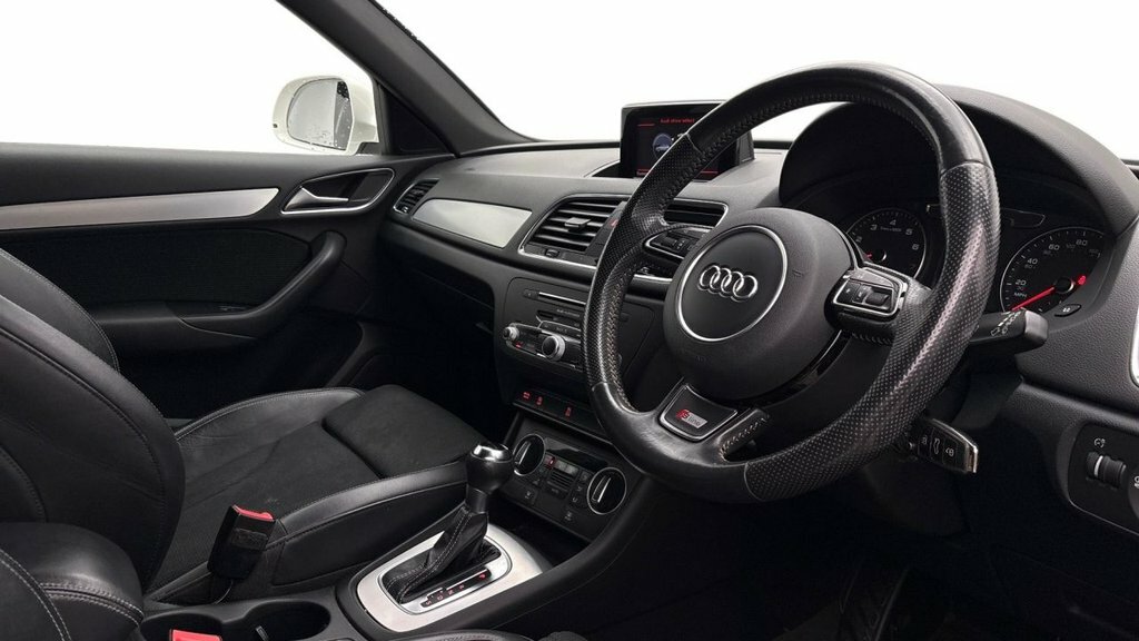 Audi Q3 1.4L S Line White #4