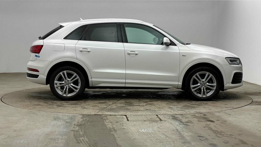 Audi Q3 1.4L S Line White #2
