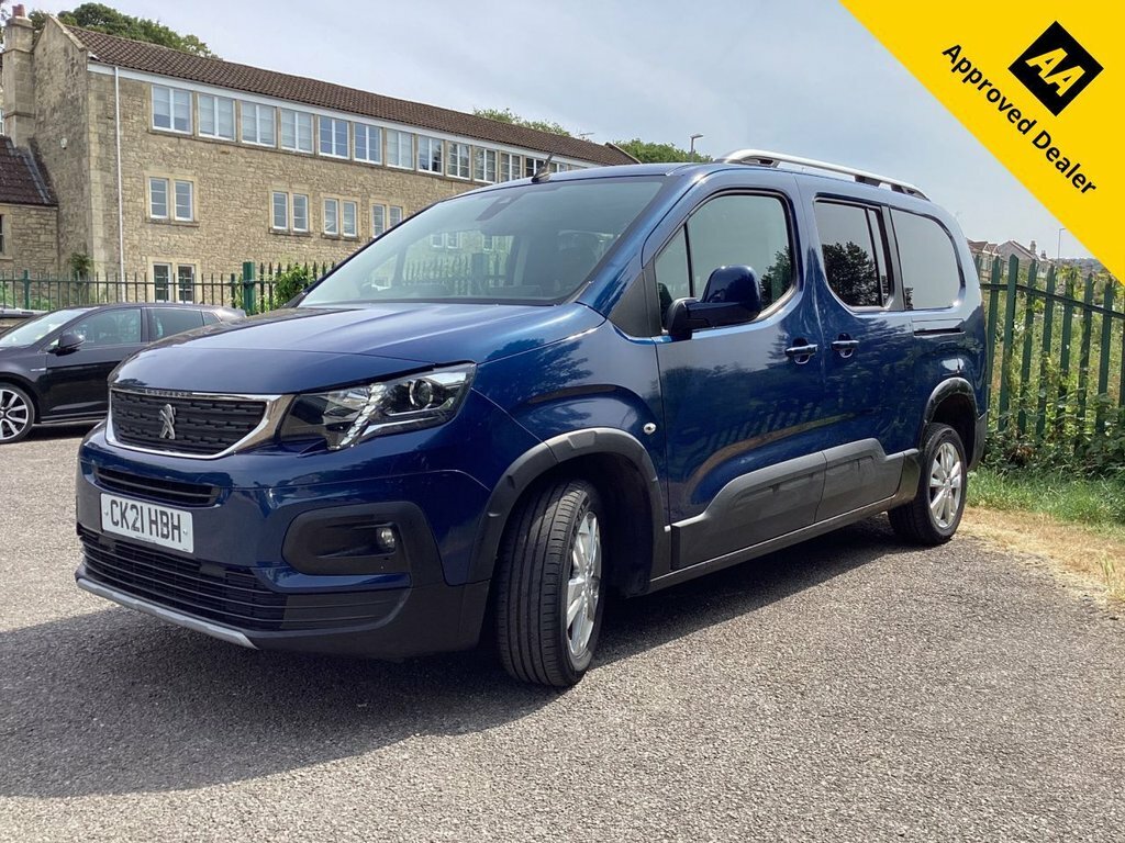 Peugeot Rifter 1.5L Allure Premium Blue #4