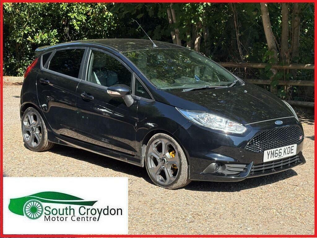 Ford Fiesta 1.6T Ecoboost St-3 Euro 6 YM66KOE Black