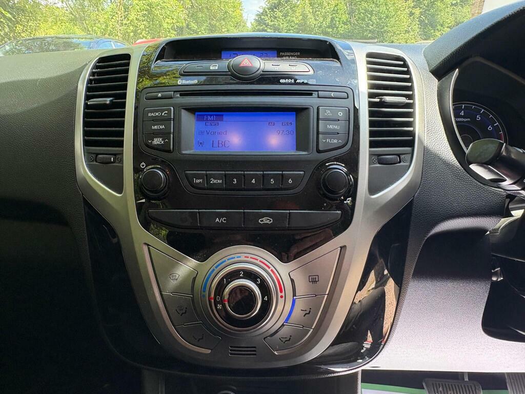 Hyundai Ix20 1.4 Blue Drive Se Hatchback Euro Grey #33