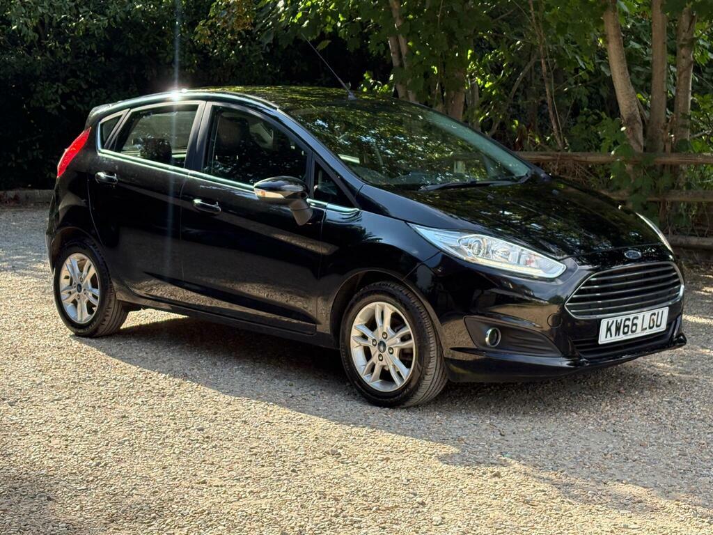 Ford Fiesta 1.6 Zetec Powershift Euro 6 Black